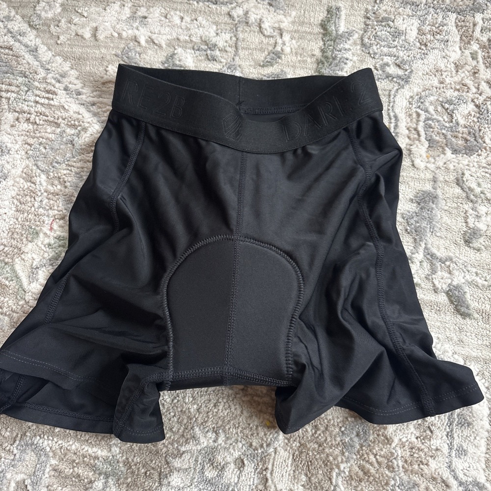 New! Dare 2B Womens Size XS/4 Recurrent Cycling Shorts DWU355